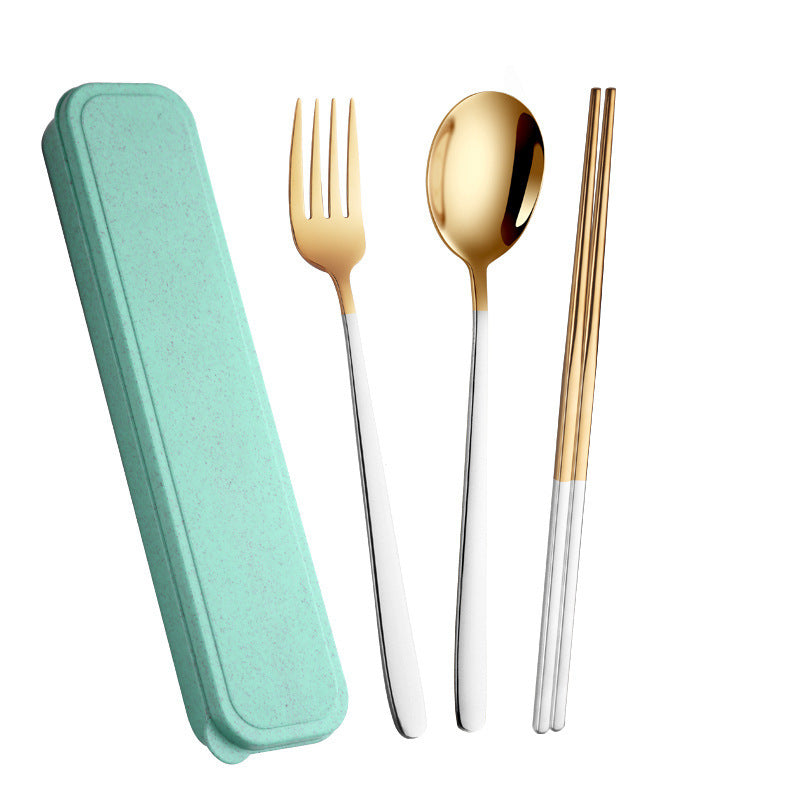 Portable cutlery set